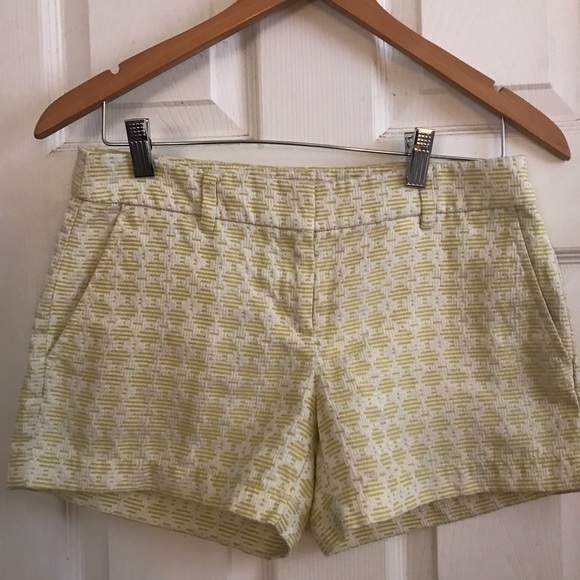 Ann Taylor Loft yellow print textured shorts sz 0 - Picture 1 of 7
